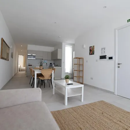 Daire Swieqi Malaika New Penthouse 10 *