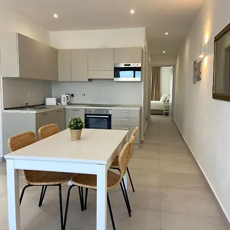Apartment Swieqi Malaika New Penthouse 10