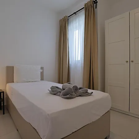 Lägenhet Swieqi Malaika New Penthouse 10 *