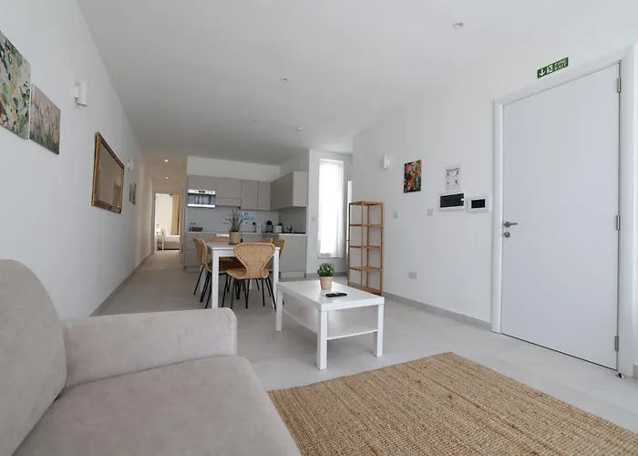 Lägenhet Swieqi Malaika New Penthouse 10 *